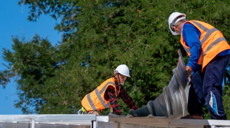 Professional metal roof installation in Gilson, IL